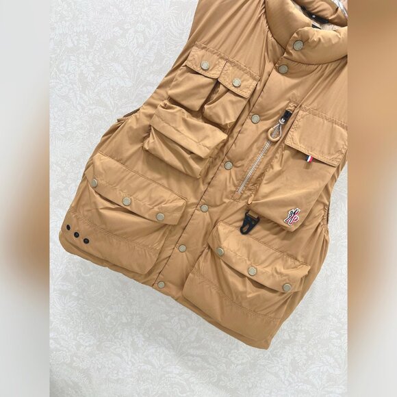 Moncler tongass down field vest - brown - Picture 7 of 12